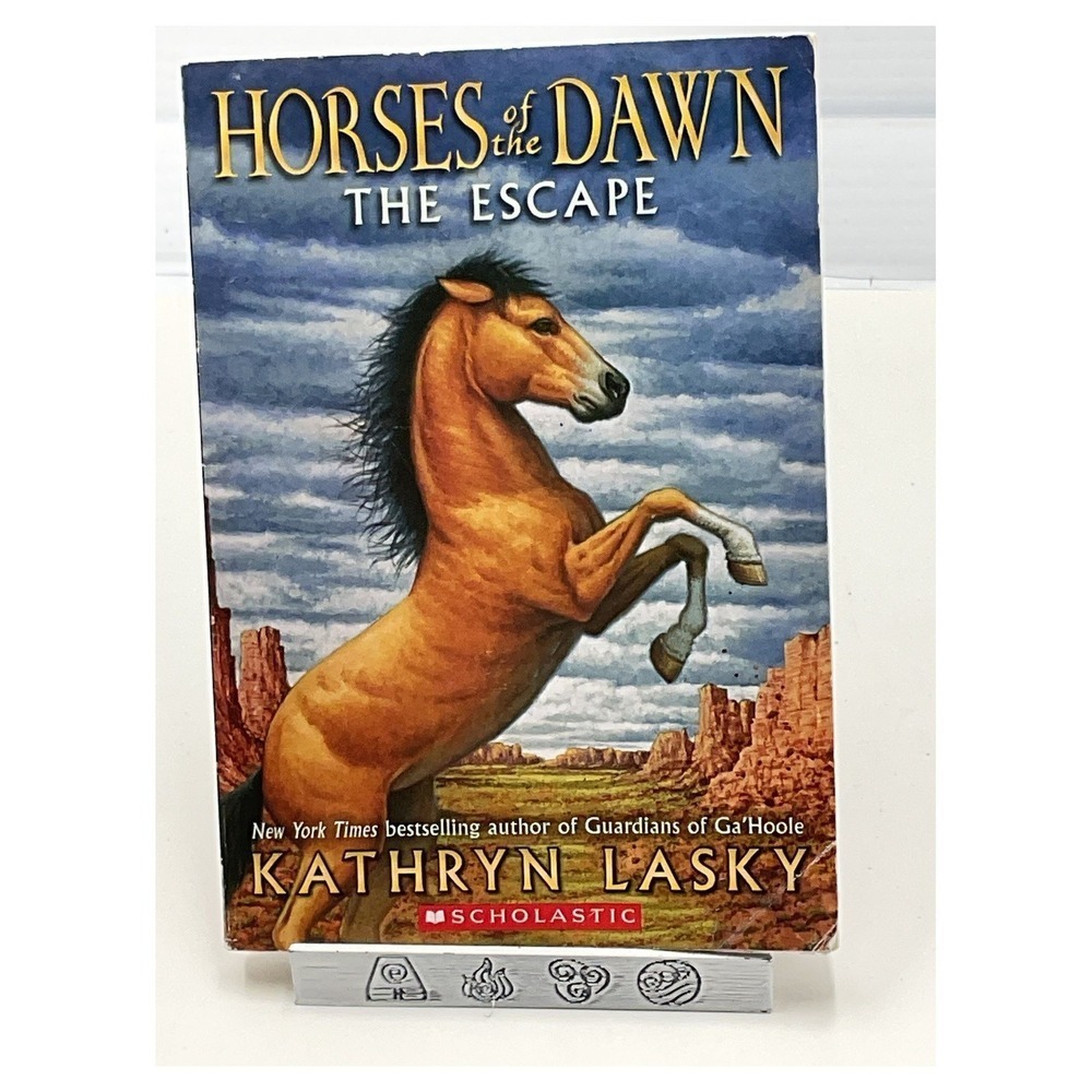 Horses of‎ the Dawn The Escape by Kathryn Lasky Paperback